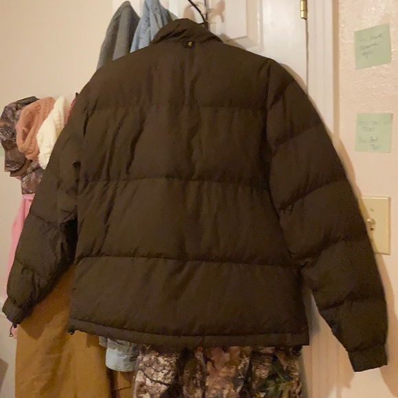 Woman’s puffer jacket. - Picture 3 of 14